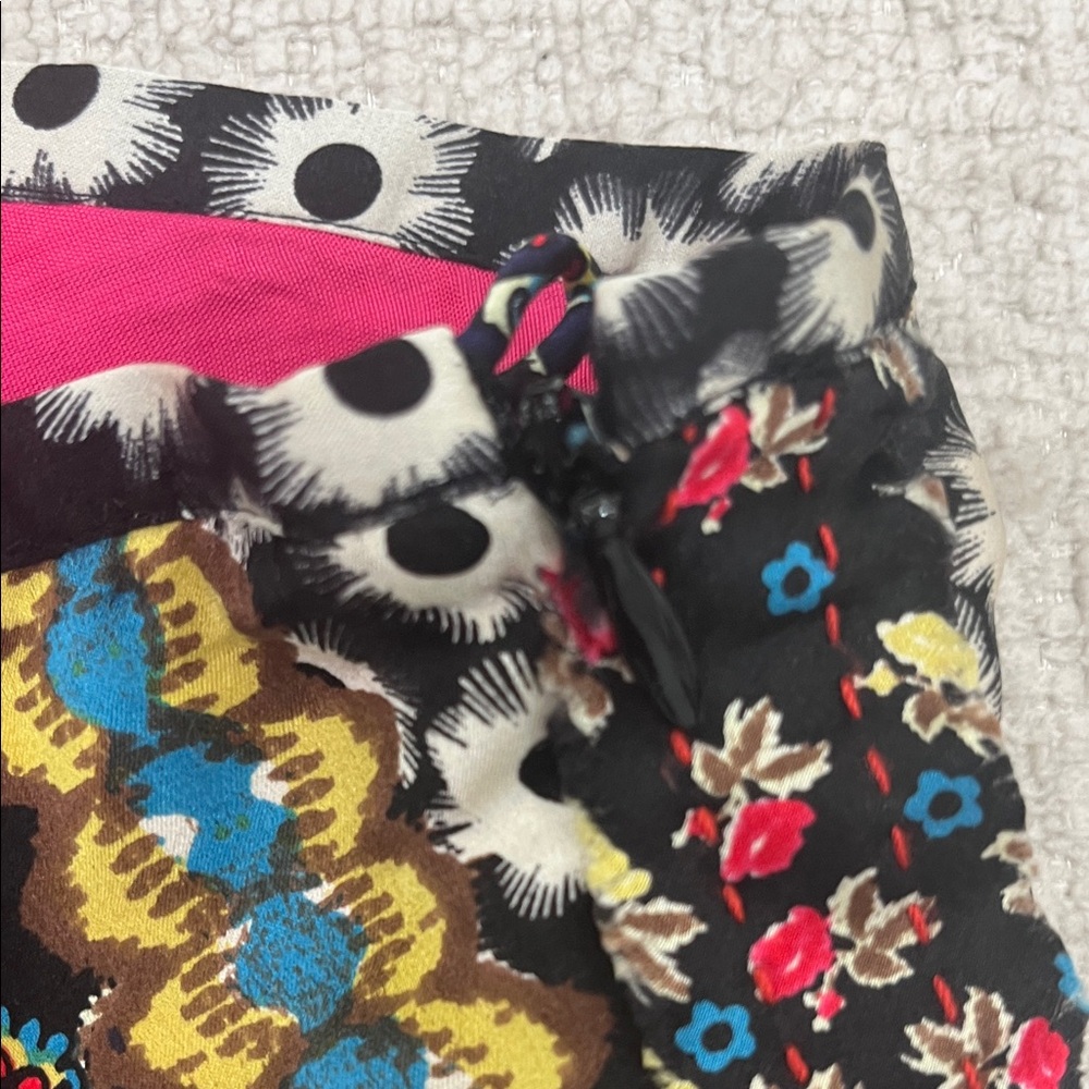 Oilily Silk Fuchsia and Black Floral Design skirt - Picture 2 of 6